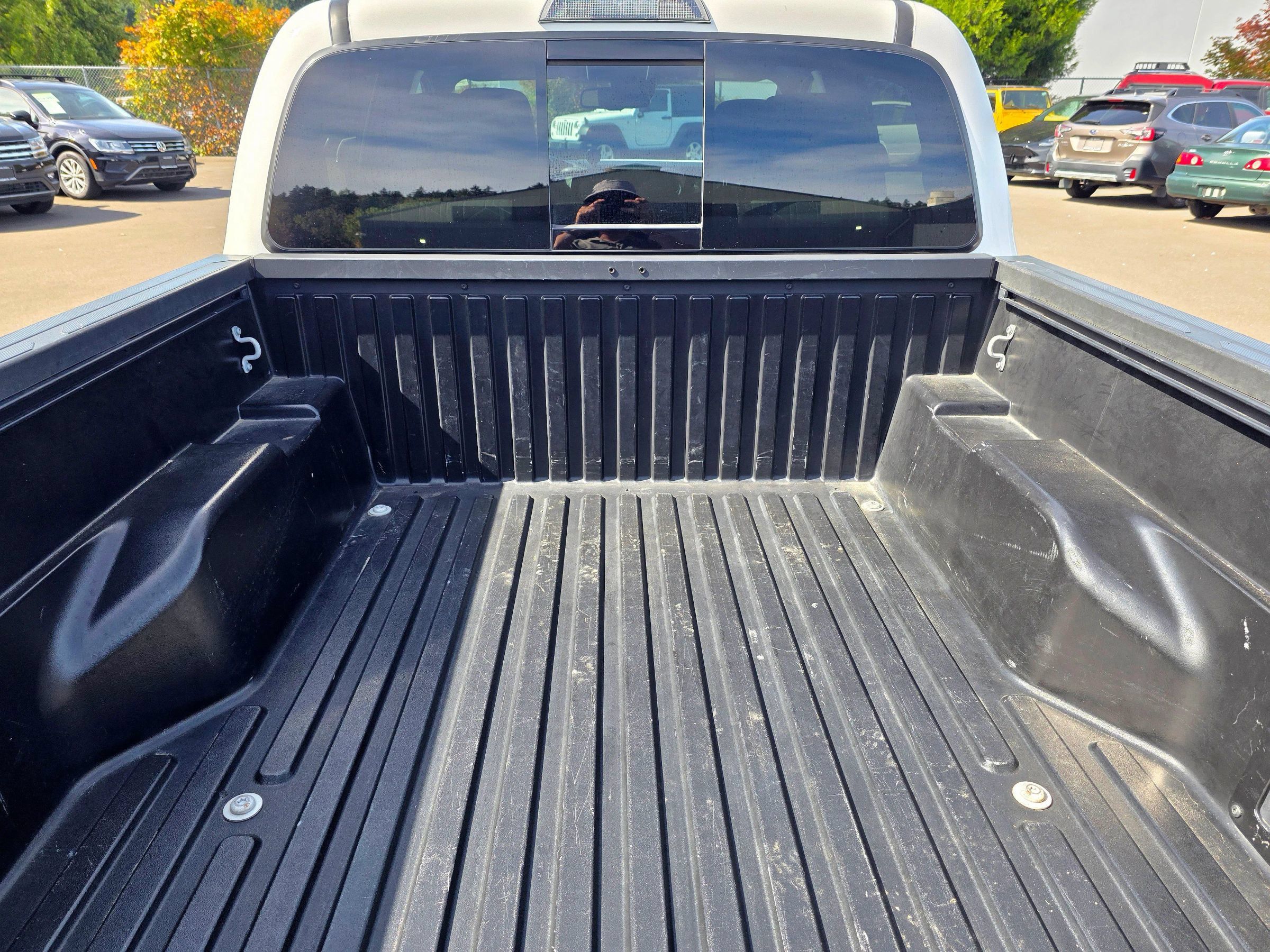 Used 2023 Toyota Tacoma TRD Off-Road AWD/4WD image 12