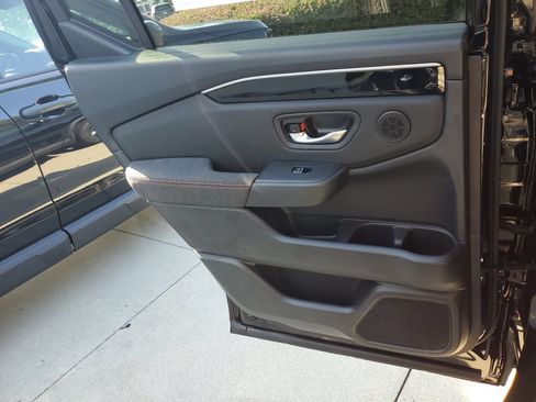 New 2026 Honda Pilot Sport image 12