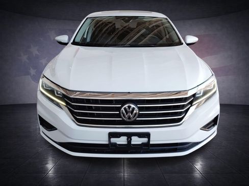 Used 2022 Volkswagen Passat 2.0T SE FWD image 8
