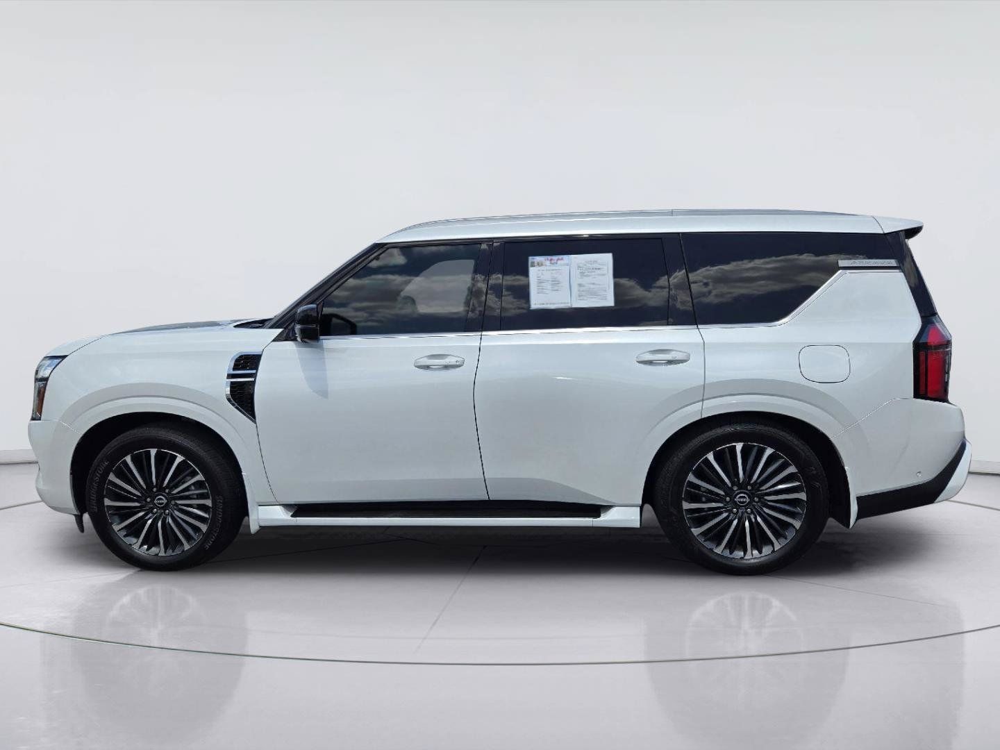 Used 2026 Nissan Armada Platinum Reserve AWD/4WD image 5