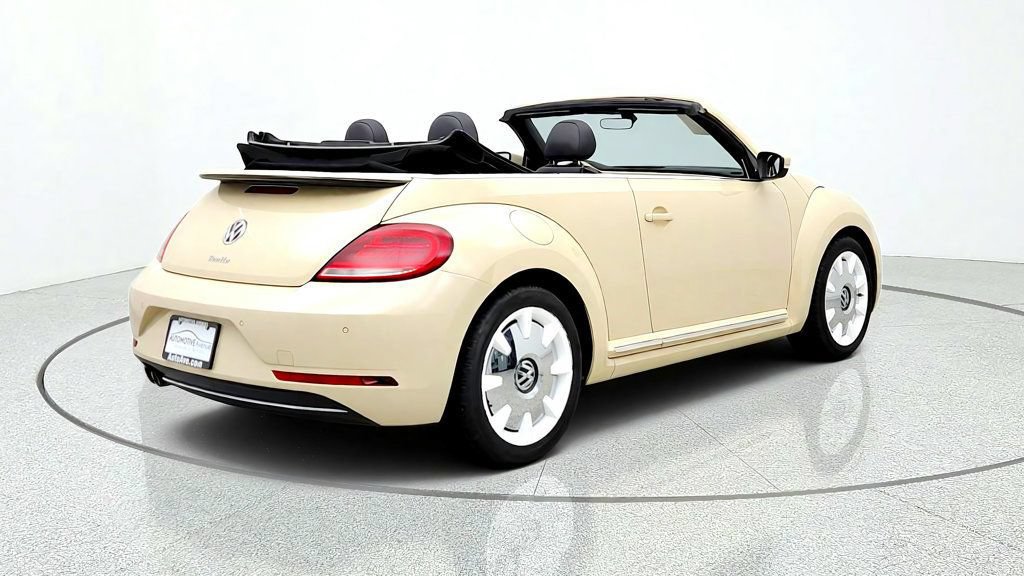 Used 2019 Volkswagen Beetle 2.0T Final Edition SEL FWD image 5