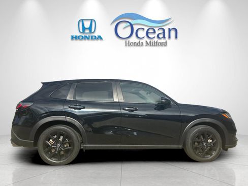 Used 2024 Honda HR-V Sport image 2