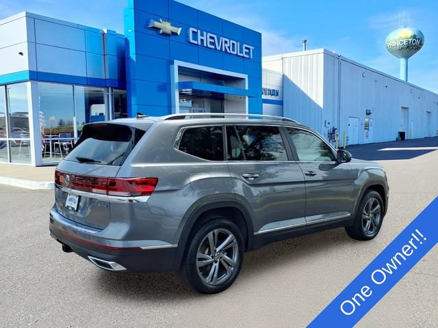Used 2025 Volkswagen Atlas SEL AWD/4WD image 3