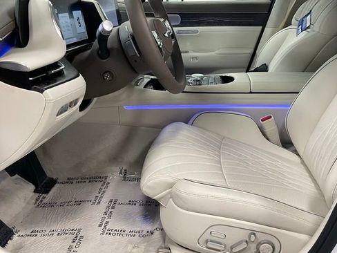 Used 2025 Genesis G90 3.5T image 13