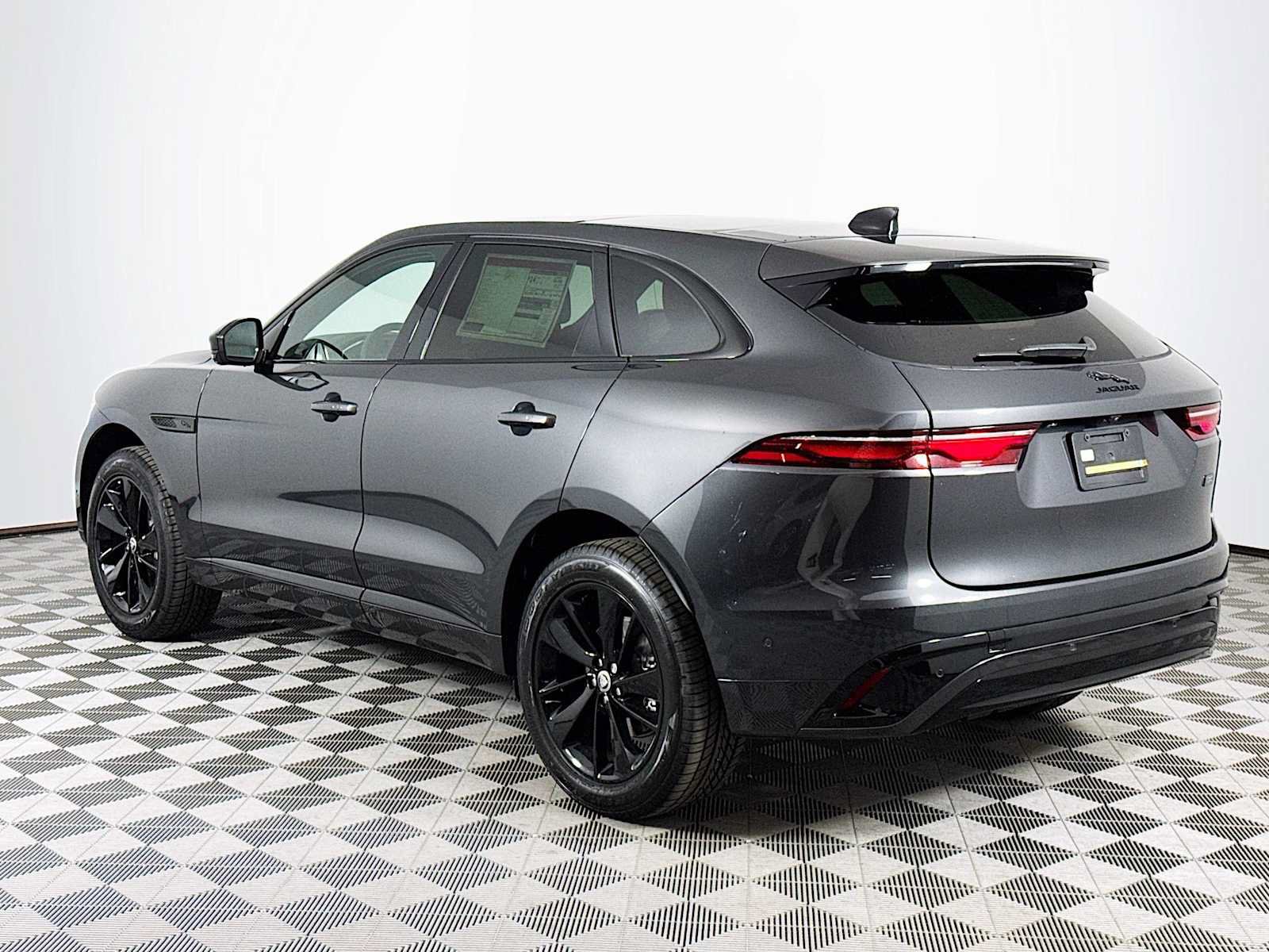 New 2026 Jaguar F-PACE R-Dynamic S AWD/4WD image 7