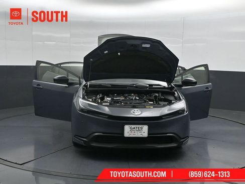 Used 2025 Toyota Prius LE FWD image 58