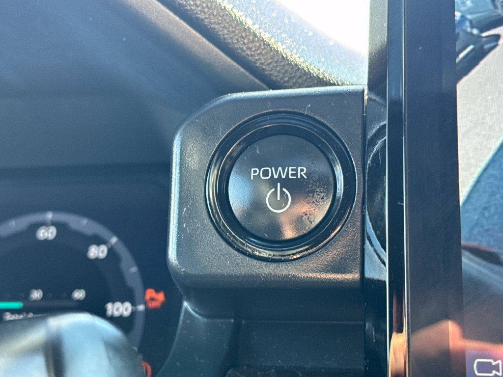 Used 2024 Toyota Tacoma Limited AWD/4WD image 24