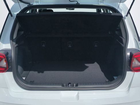 New 2026 Hyundai Venue SEL FWD image 14