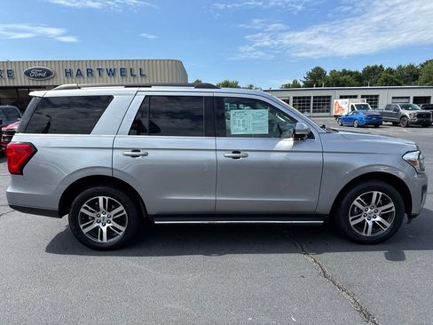 Used 2023 Ford Expedition XLT RWD image 32