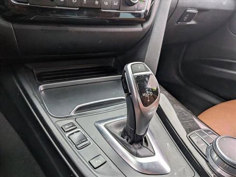 Used 2017 BMW 330i Sedan RWD image 11