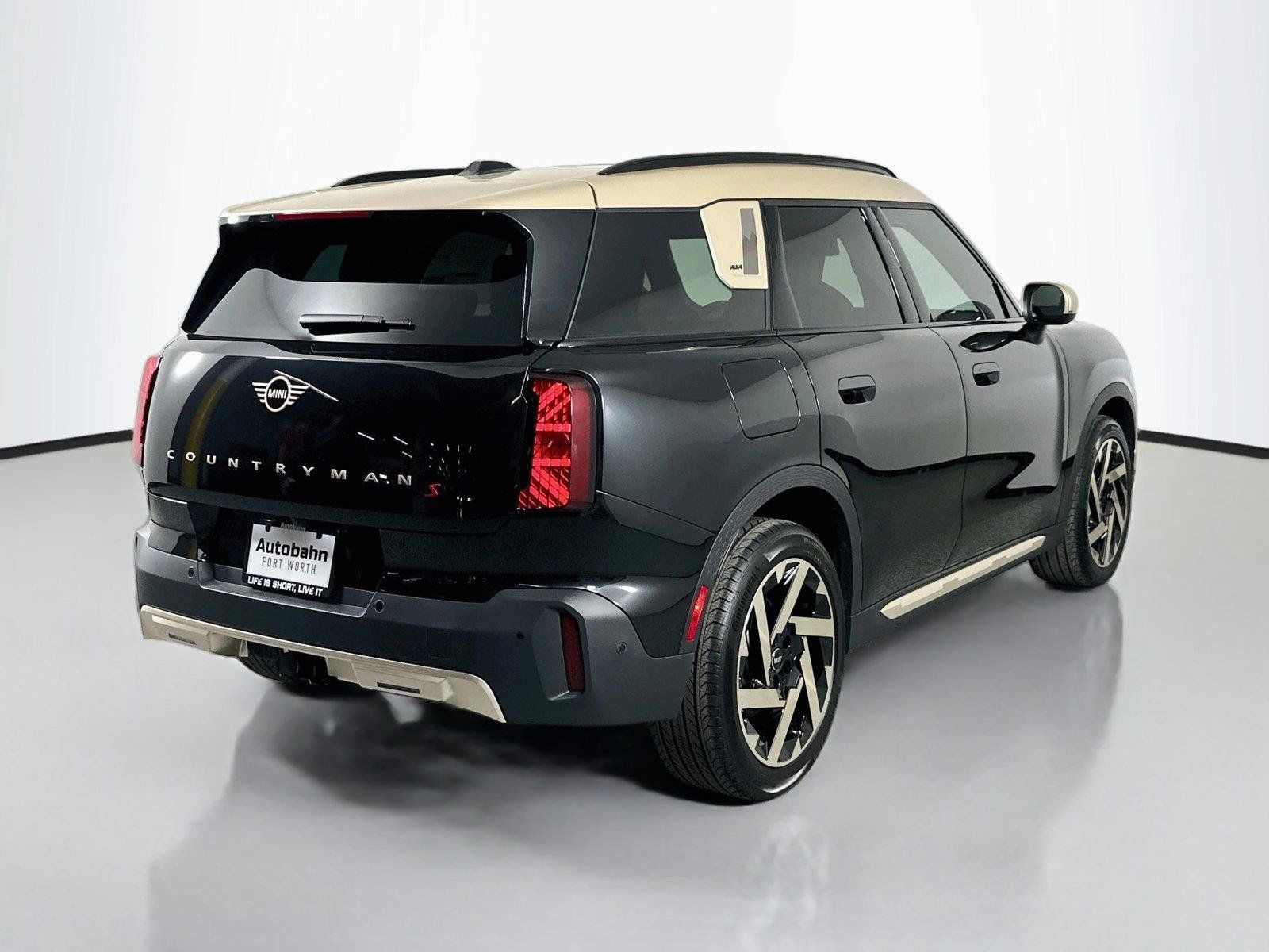 Used 2025 MINI Cooper Countryman S AWD/4WD image 4