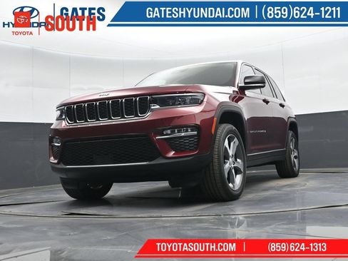 Used 2023 Jeep Grand Cherokee Limited AWD/4WD image 38
