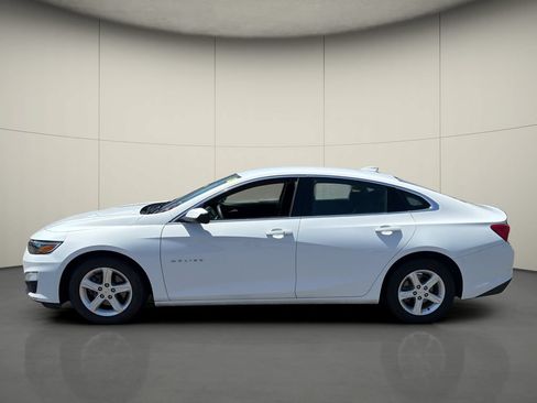Used 2023 Chevrolet Malibu LT FWD image 4