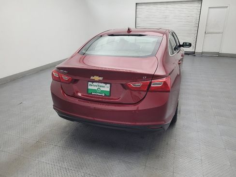 Used 2018 Chevrolet Malibu LT w/ Leather Package FWD image 7