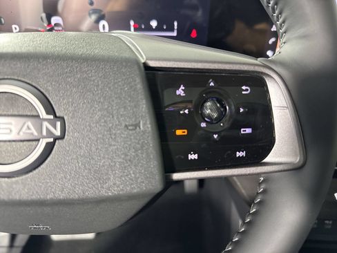 Used 2025 Nissan Murano Platinum w/ Cargo Package AWD/4WD image 14
