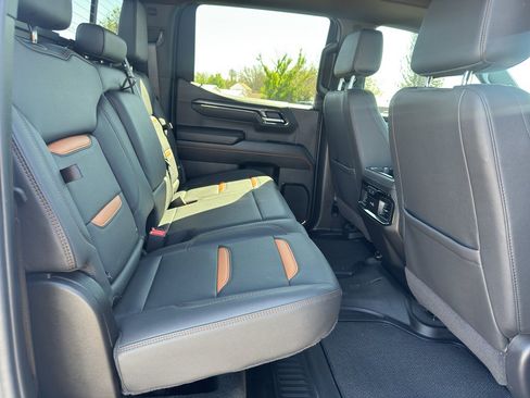 Used 2025 GMC Sierra 1500 AT4 w/ AT4 Premium Package AWD/4WD image 20