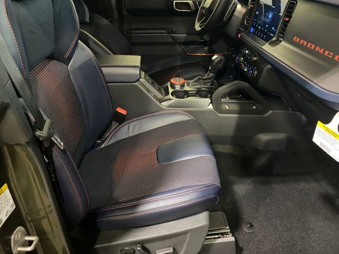 New 2025 Ford Bronco Raptor image 21