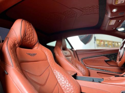 Used 2019 Aston Martin DBS Superleggera image 26