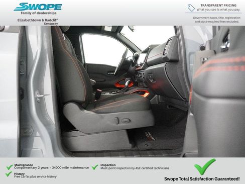 Used 2025 Nissan Frontier PRO-4X AWD/4WD image 11