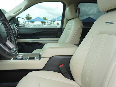 Used 2021 Ford Expedition Platinum RWD image 11