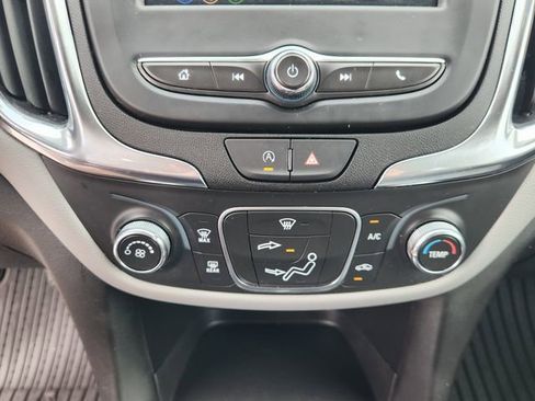 Used 2024 Chevrolet Equinox LS w/ LS Convenience Package FWD image 18