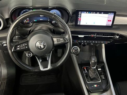 Used 2024 Alfa Romeo Tonale Ti w/ Active Assist Package image 13