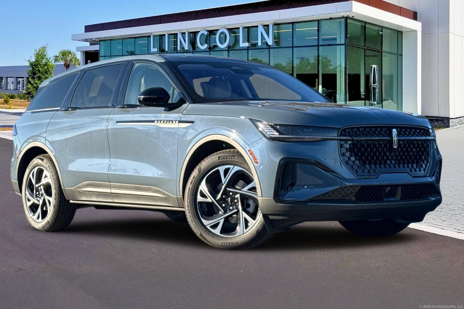 Used 2026 Lincoln Nautilus Premier w/ Jet Appearance Package AWD/4WD image 2