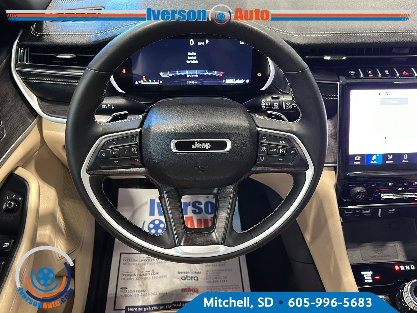 Used 2025 Jeep Grand Cherokee Limited w/ Luxury Tech Group II AWD/4WD image 28