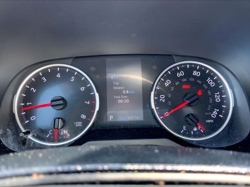 Used 2021 Toyota RAV4 LE FWD image 25