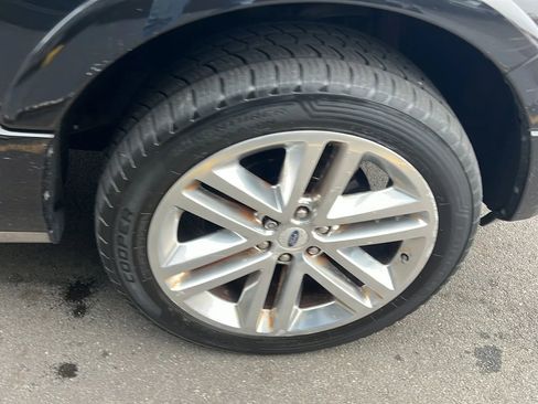 Used 2015 Ford Expedition EL Platinum image 13