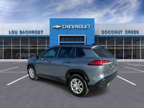 Used 2024 Toyota Corolla Cross L image 6