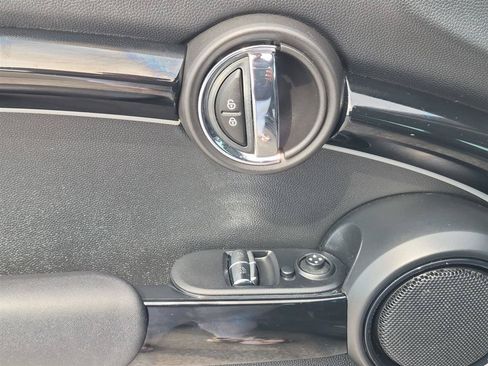 Used 2018 MINI Cooper S FWD image 13