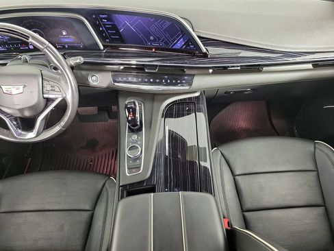 Used 2022 Cadillac Escalade Sport w/ Touring Package AWD/4WD image 16