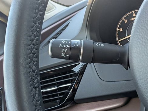 Certified 2025 Acura RDX w/ Technology Package image 30