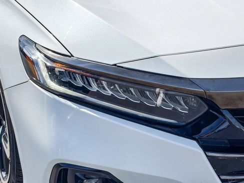 Used 2022 Honda Accord Sport image 7