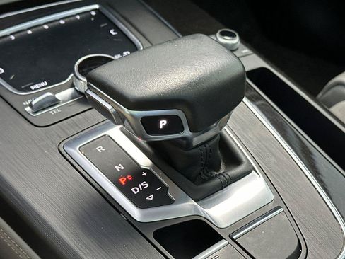 Used 2020 Audi Q5 e Prestige w/ Prestige Package AWD/4WD image 21