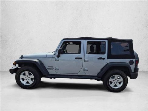 Used 2015 Jeep Wrangler Unlimited Sport w/ Quick Order Package 24S AWD/4WD image 5