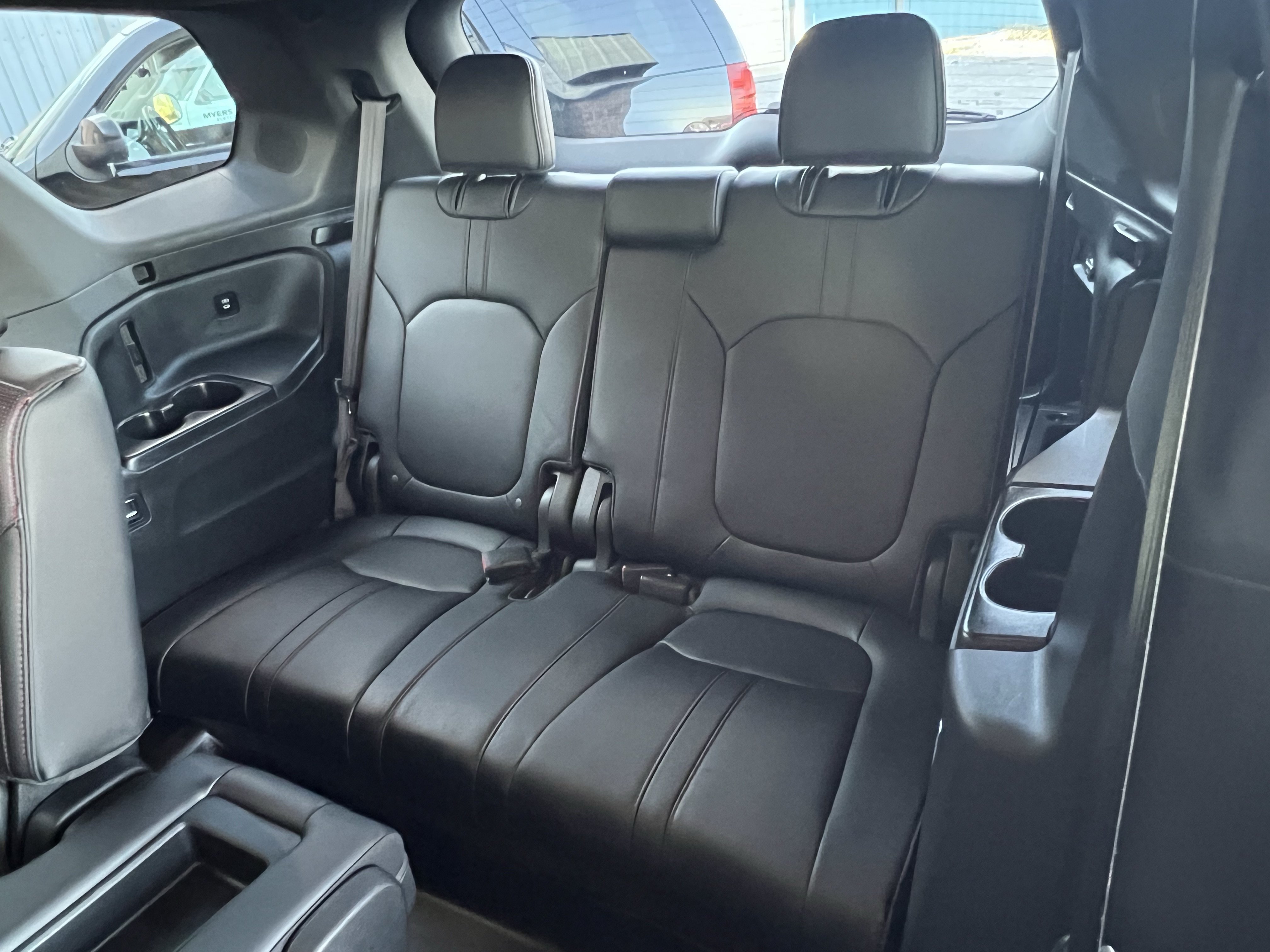 Used 2025 Honda Pilot Black Edition image 25
