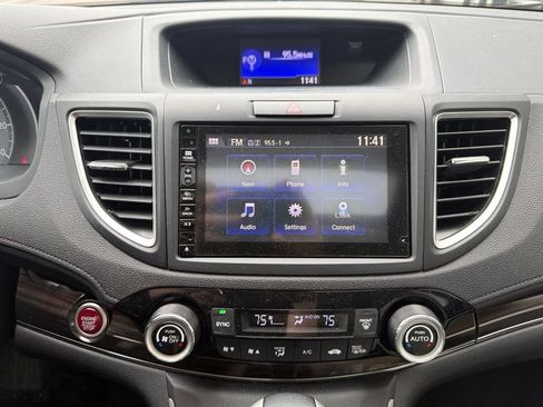 Used 2016 Honda CR-V Touring image 10