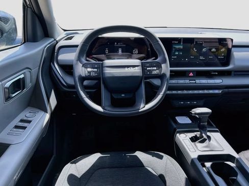 New 2027 Kia Seltos S FWD image 21