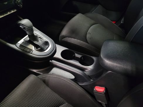 Used 2019 Kia Forte LXS FWD image 26