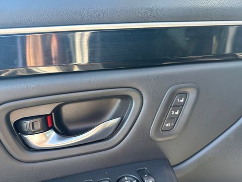 Used 2023 Honda Pilot Touring image 12