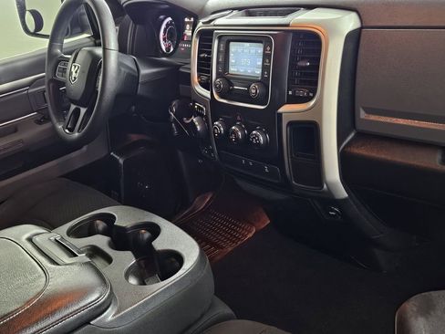 Used 2019 RAM 1500 Classic Warlock image 31