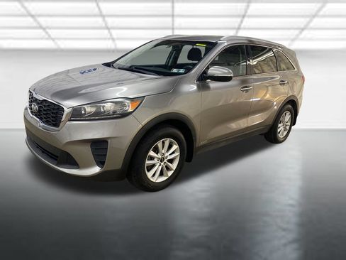 Used 2019 Kia Sorento AWD w/ LX Convenience Package image 3
