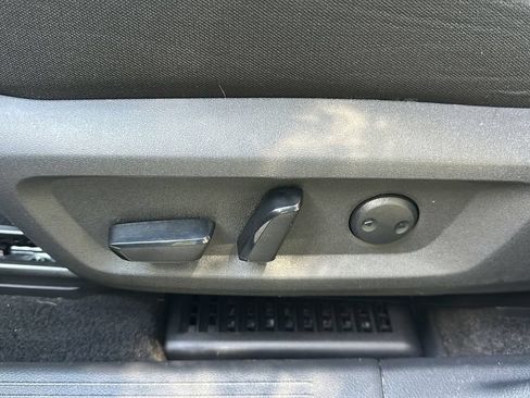 Used 2023 Nissan Rogue SV FWD image 18