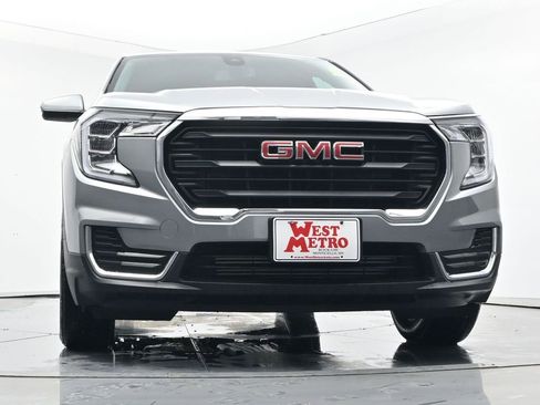 Certified 2024 GMC Terrain SLE image 28