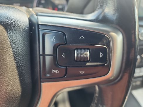 Certified 2021 Chevrolet Silverado 1500 LT AWD/4WD image 18