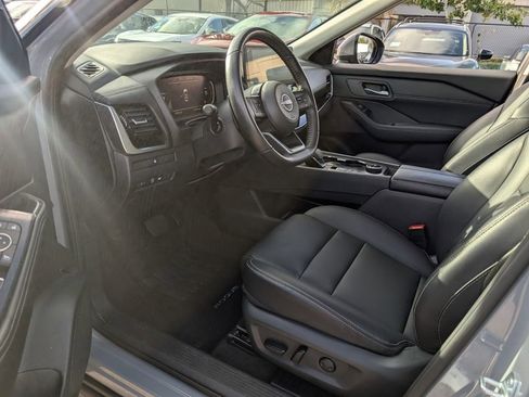 Certified 2024 Nissan Rogue SL image 11