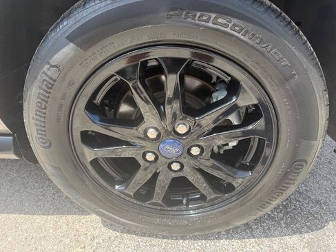 Used 2020 Ford Transit Connect XLT FWD image 17