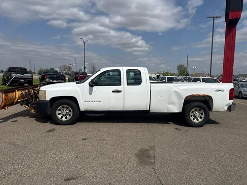 Used 2008 Chevrolet Silverado 1500 W/T w/ Skid Plate Package AWD/4WD image 2